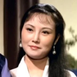 黄玲